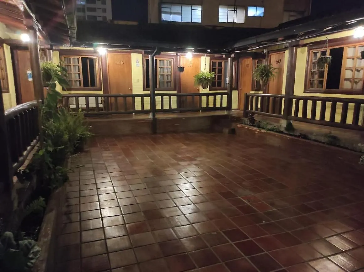Guest house Hostal Orellana