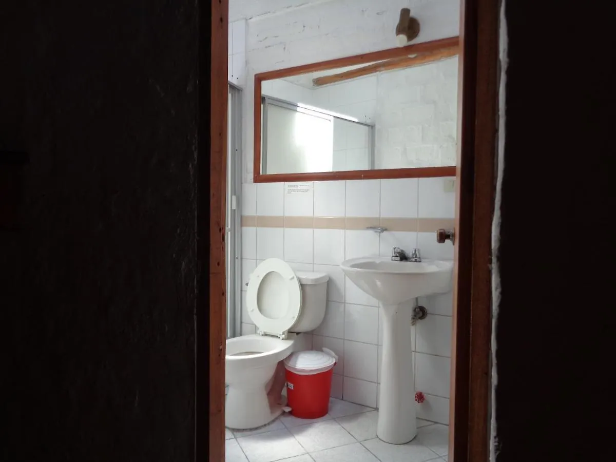 Guest house Hostal Orellana
