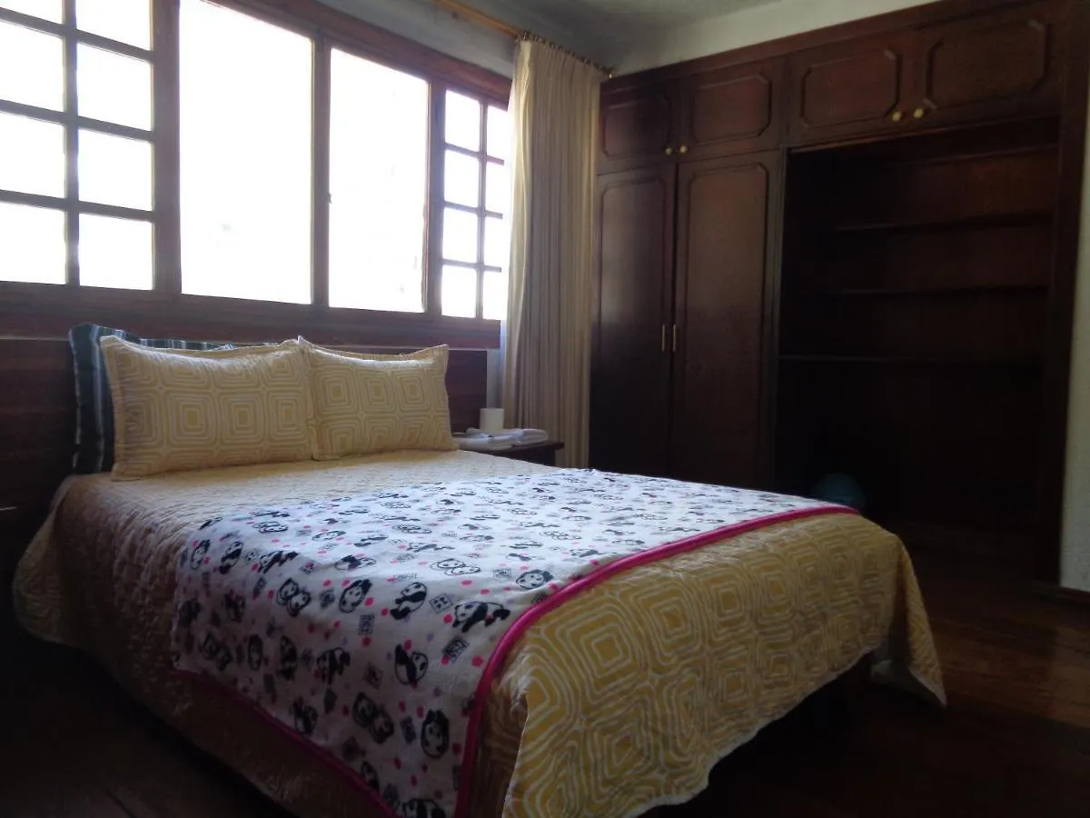 Hostal Orellana Quito